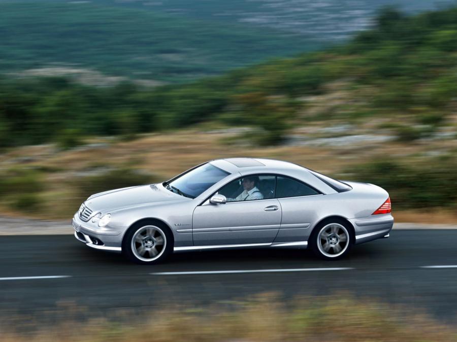  Mercedes-Benz CL65 AMG 2003 года  (фото 13 из 20)